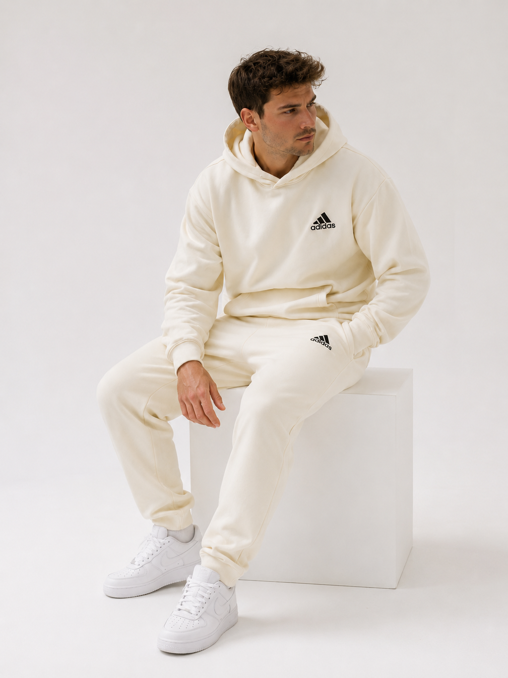 Conjunto Oversize Adidas Ref. A01 Hombre