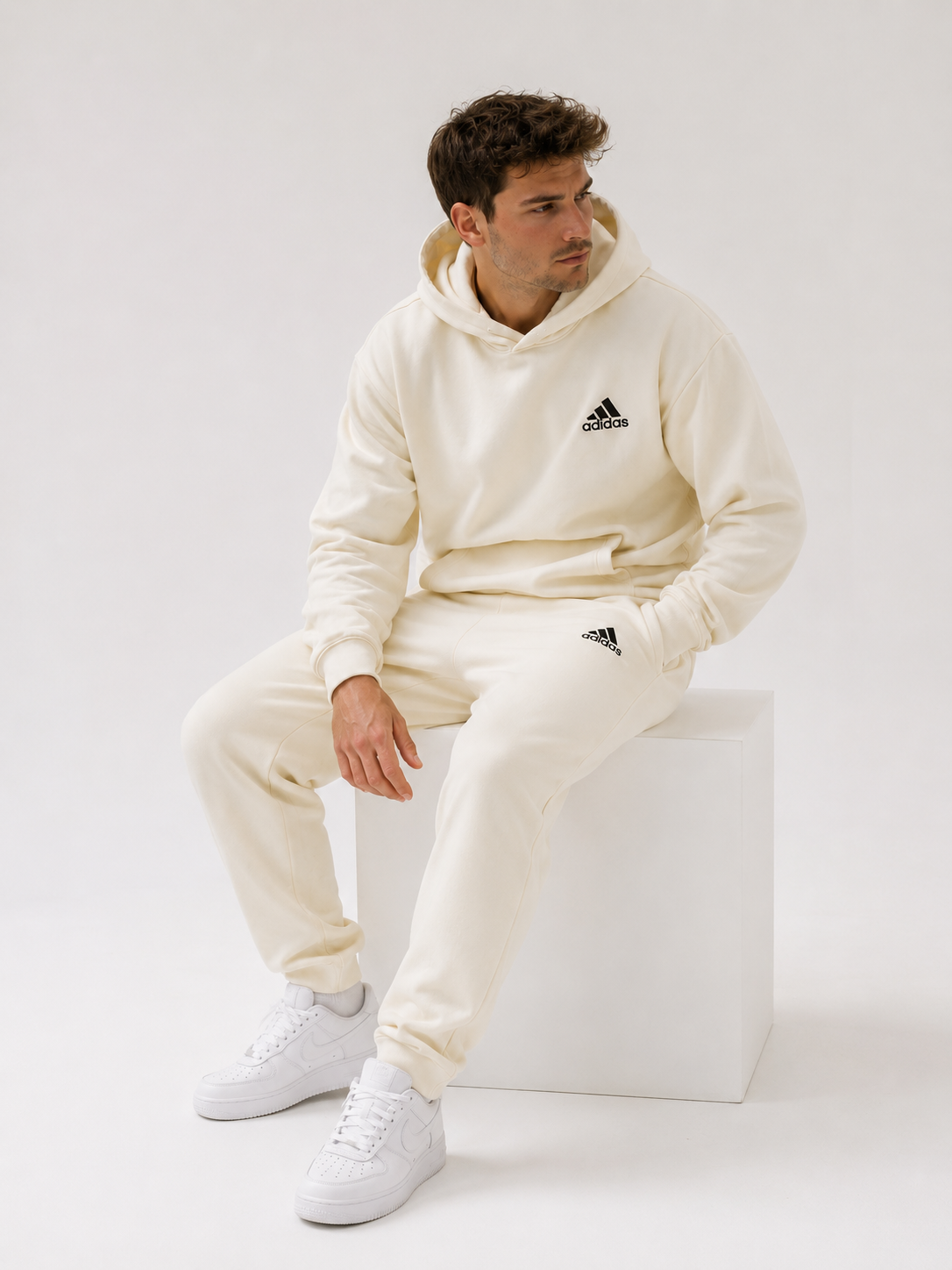 Conjunto Oversize Adidas Ref. A01 Hombre