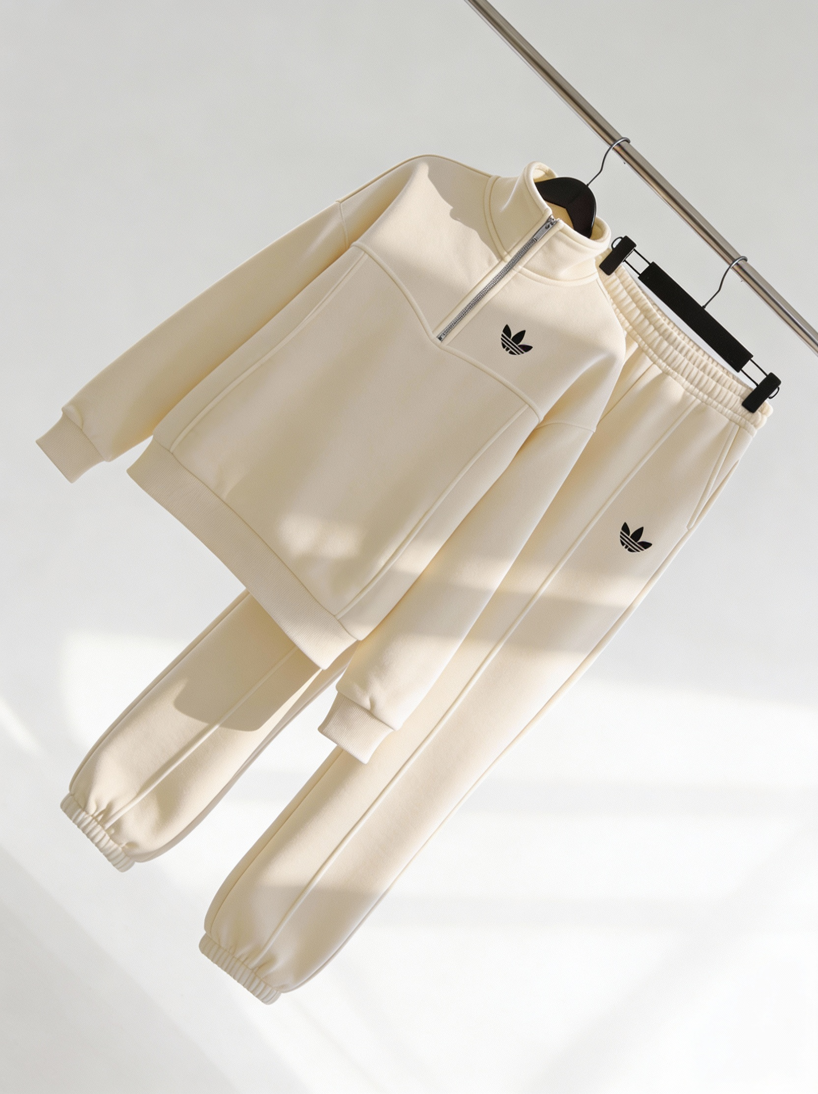 Conjunto adidas Mujer Oversize Negro – Hoodie & Jogger